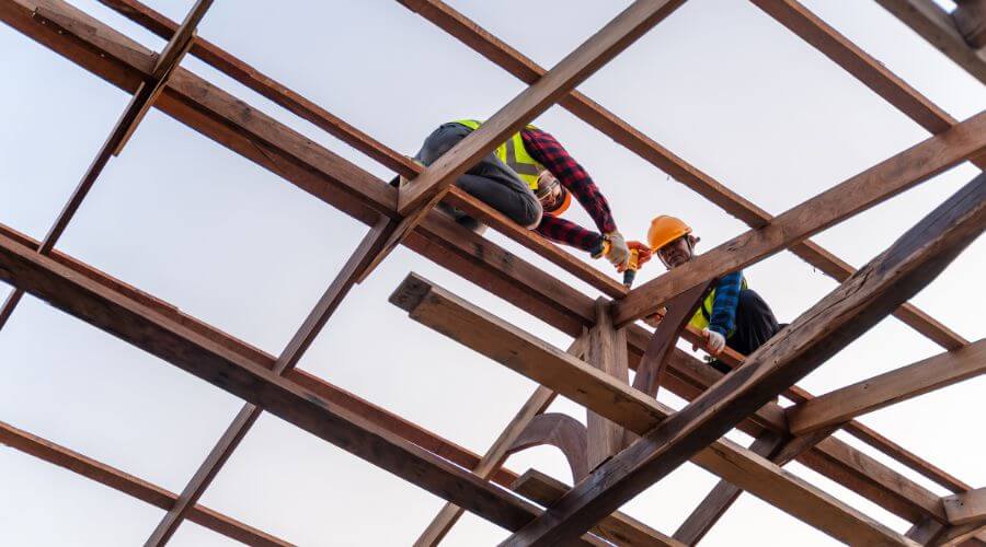 Professional gutter cleaning in Covert, MI